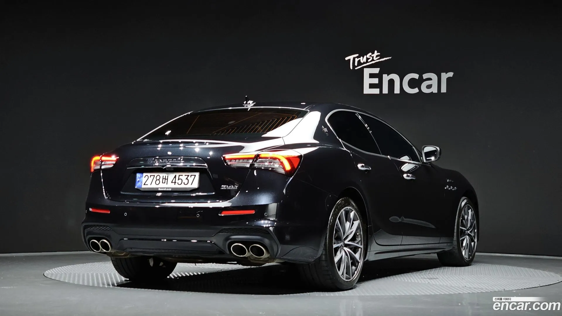 Maserati Ghibli 2022 — фото 1