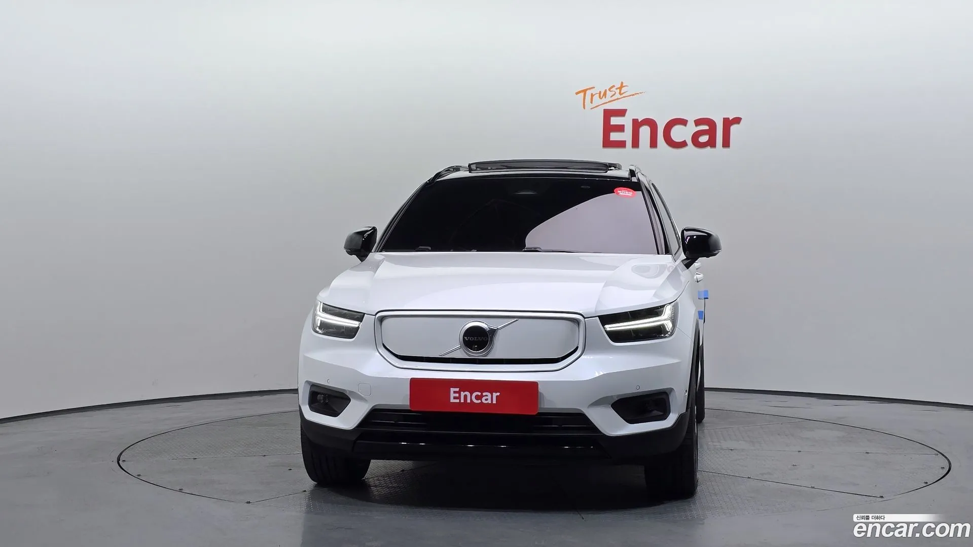 Volvo XC40 2022 — фото 3