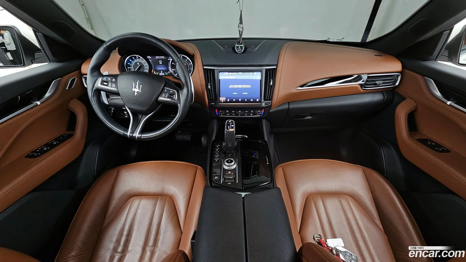Maserati Ghibli 2021 — фото 1