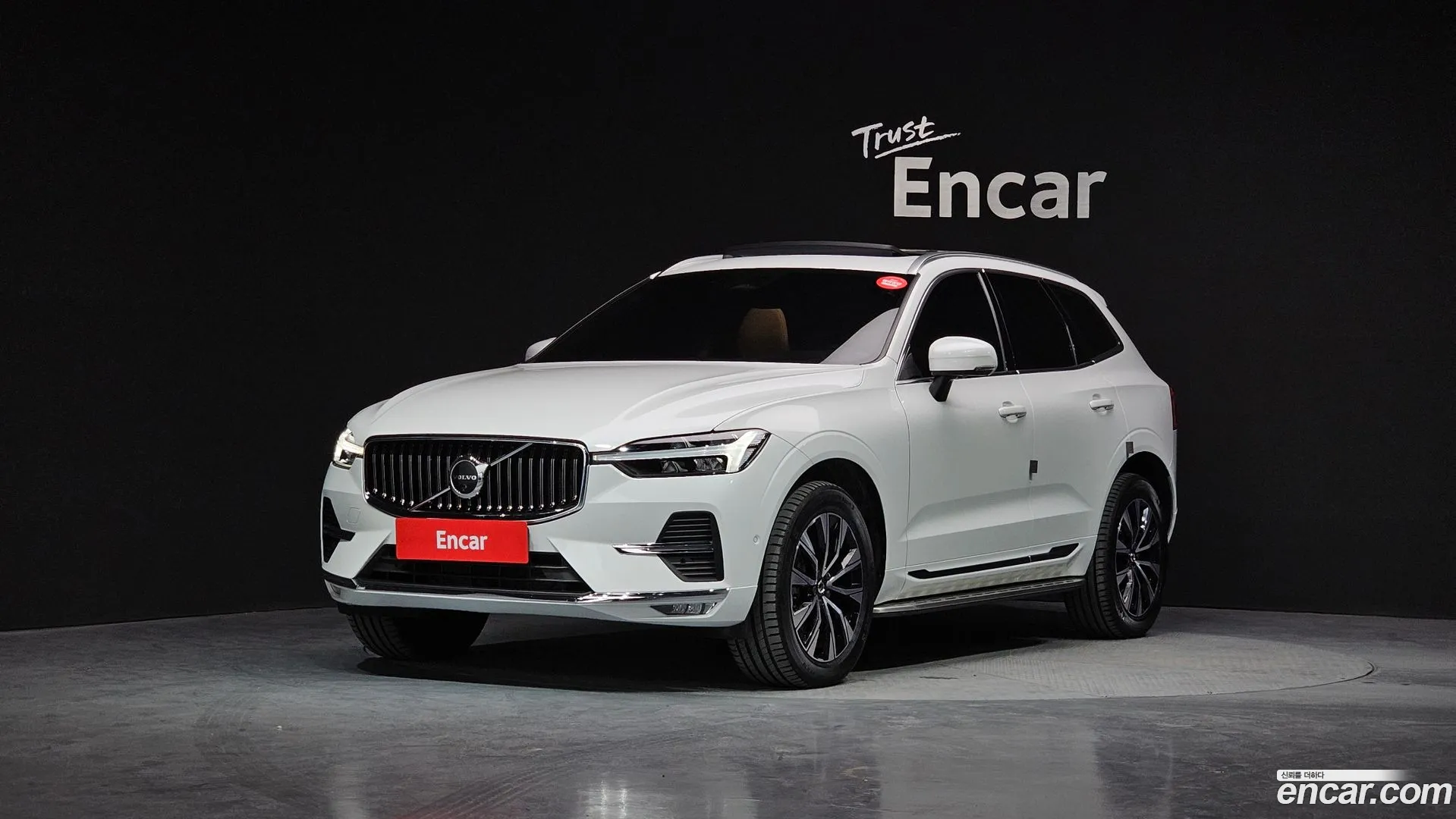 Volvo XC60 2023 — фото 3