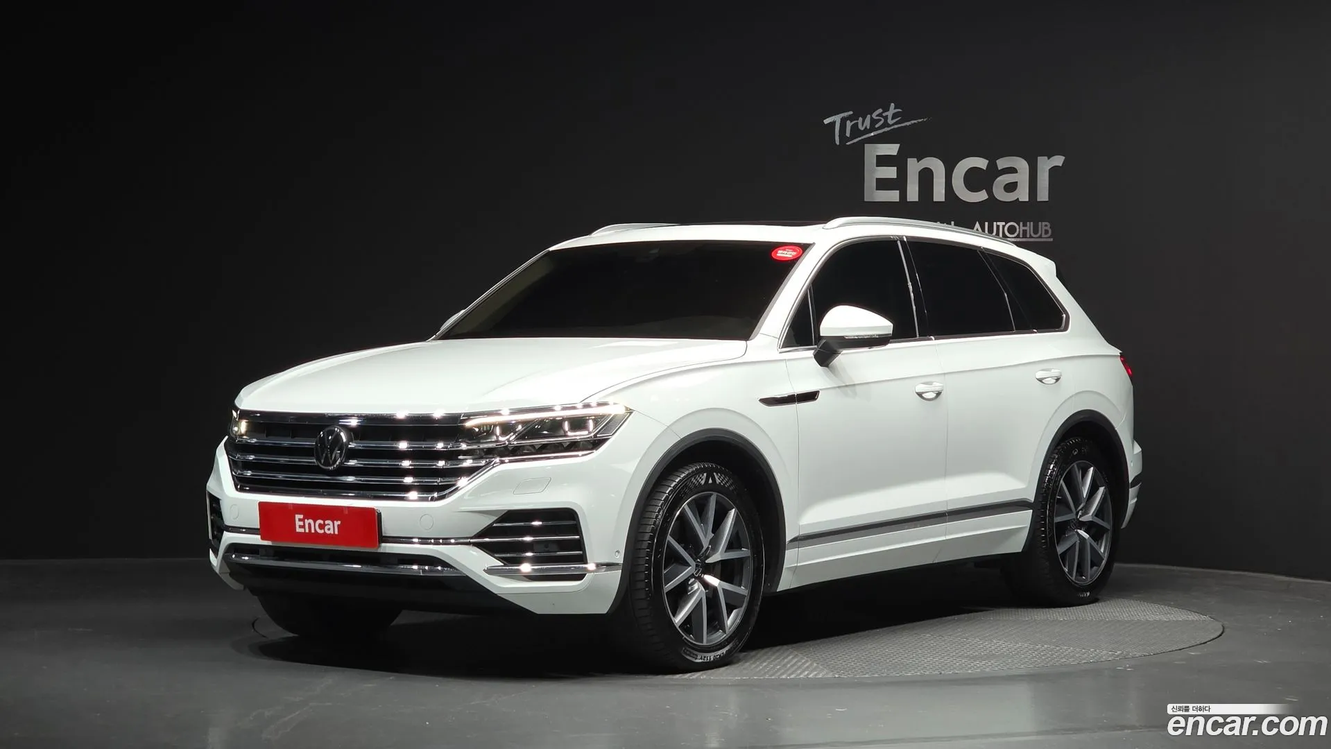 Volkswagen Touareg 2022 — фото 2