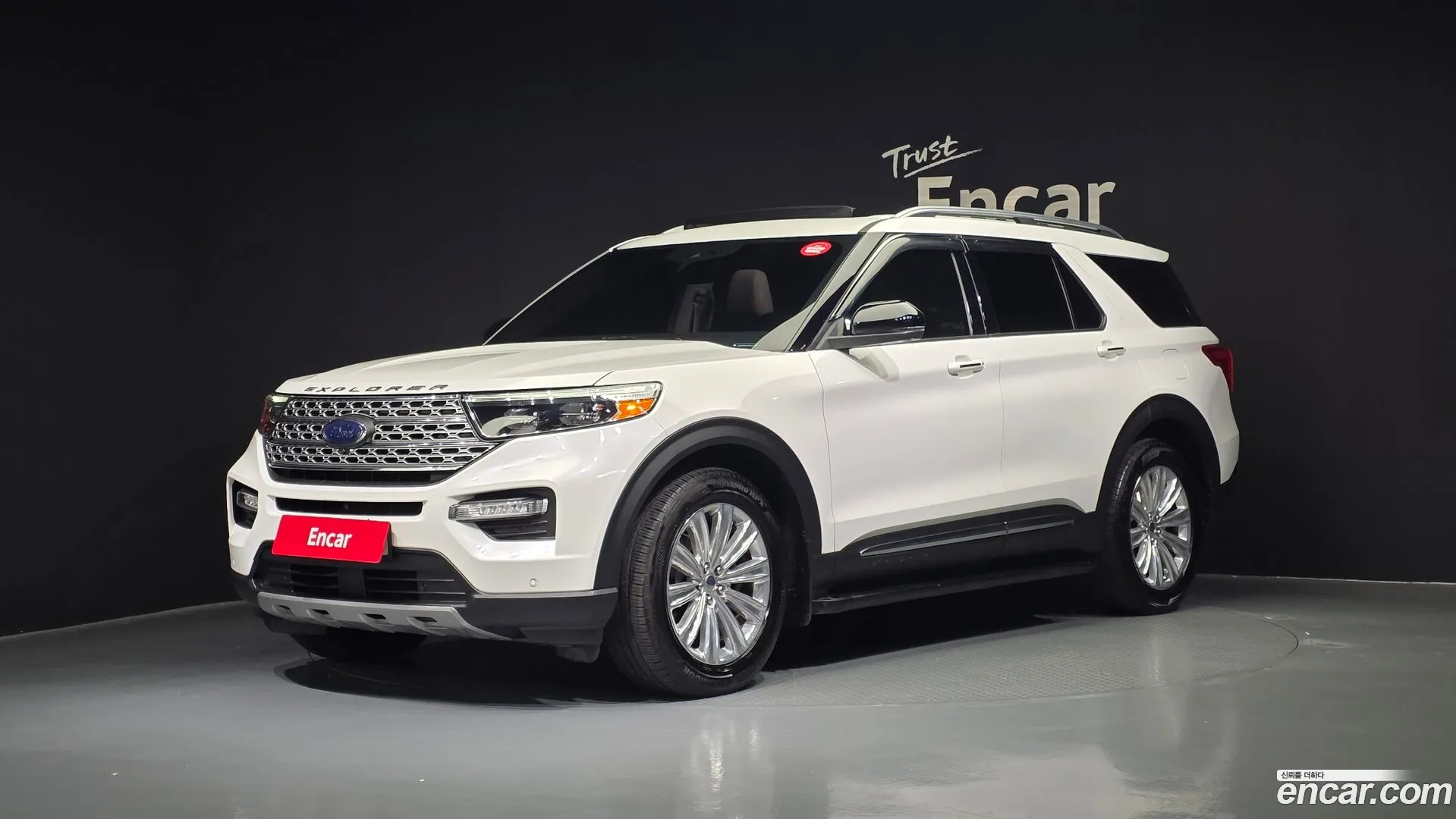 Ford Explorer 2020 — фото 4