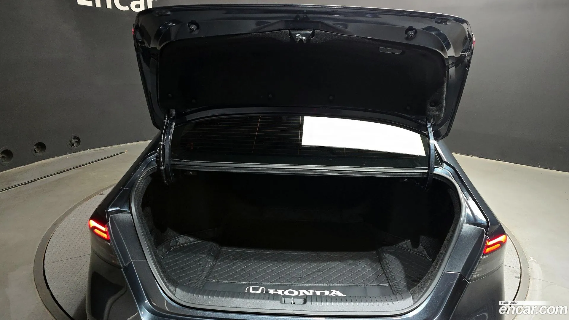 Honda Accord 2023 — фото 1