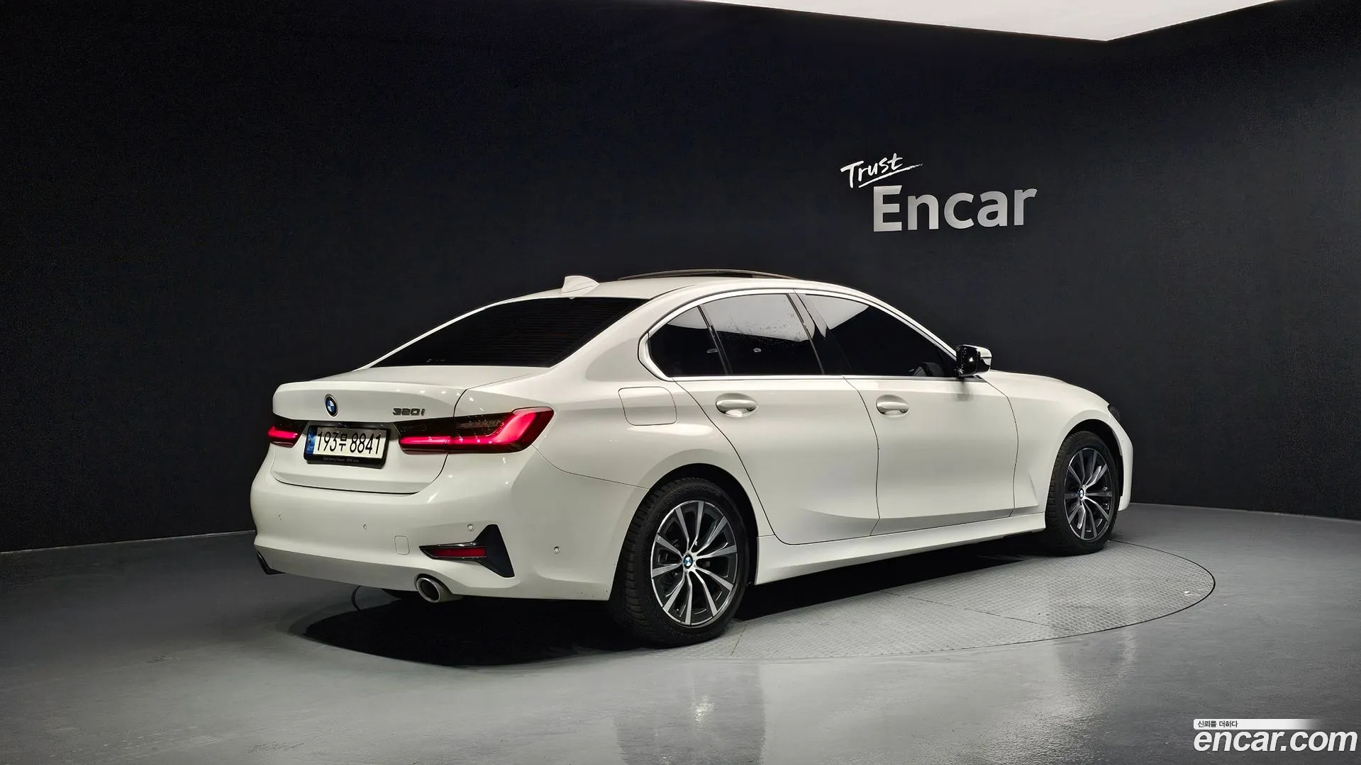 BMW 320i 2021 — фото 3