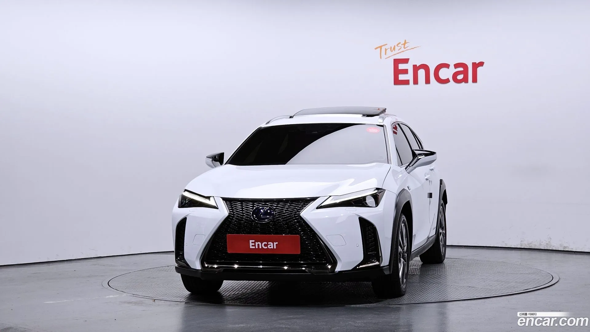 Lexus UX 250h 2022 — фото 4