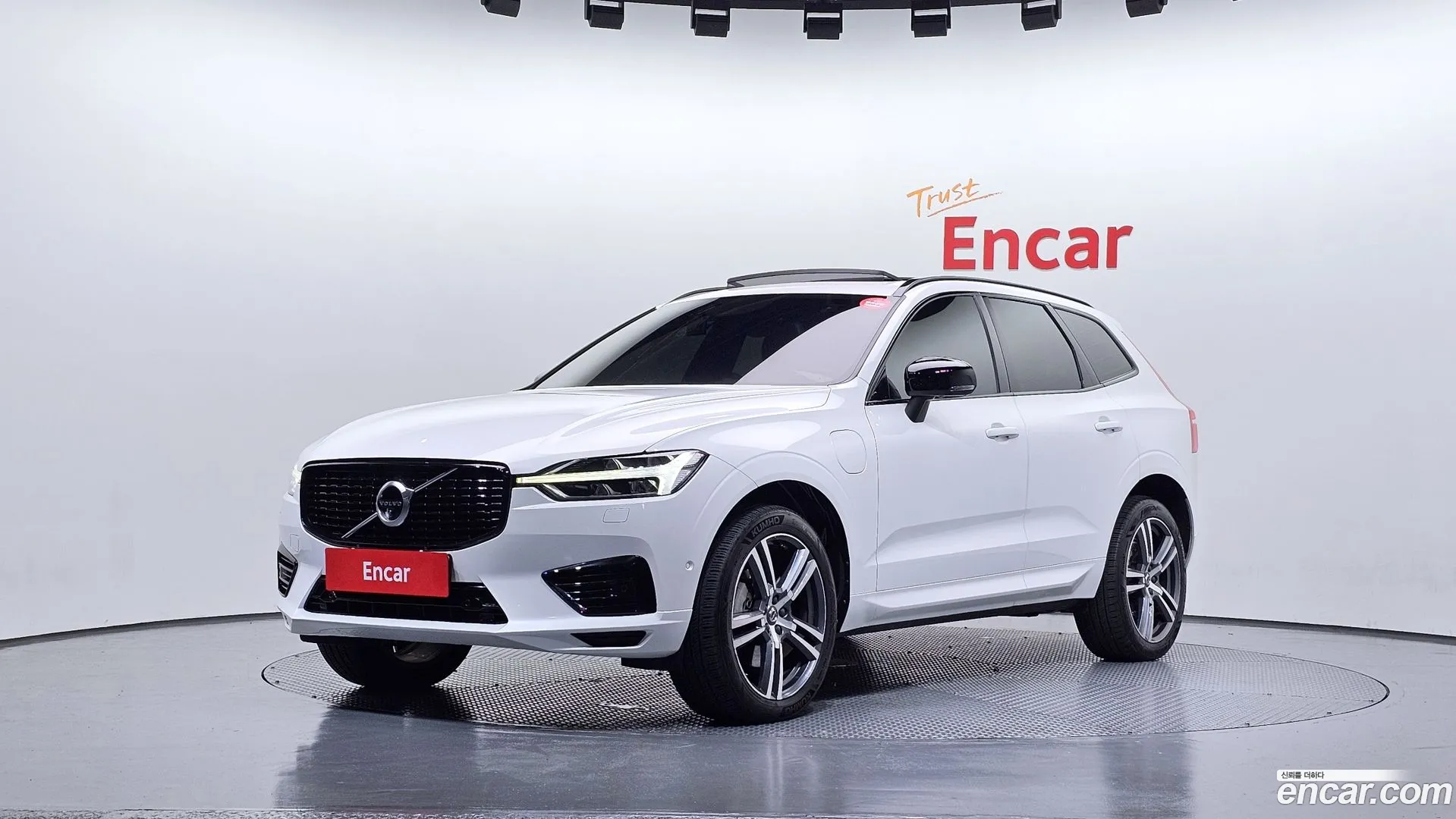 Volvo XC60 2021 — фото 5