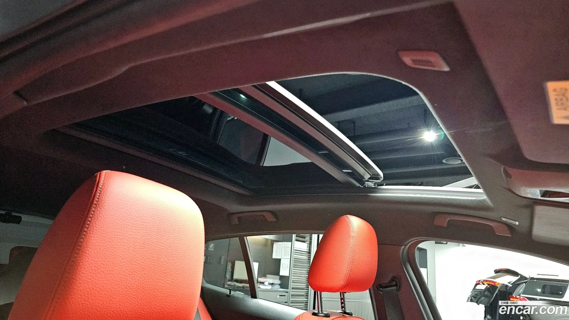 BMW 120i 2022 — фото 4