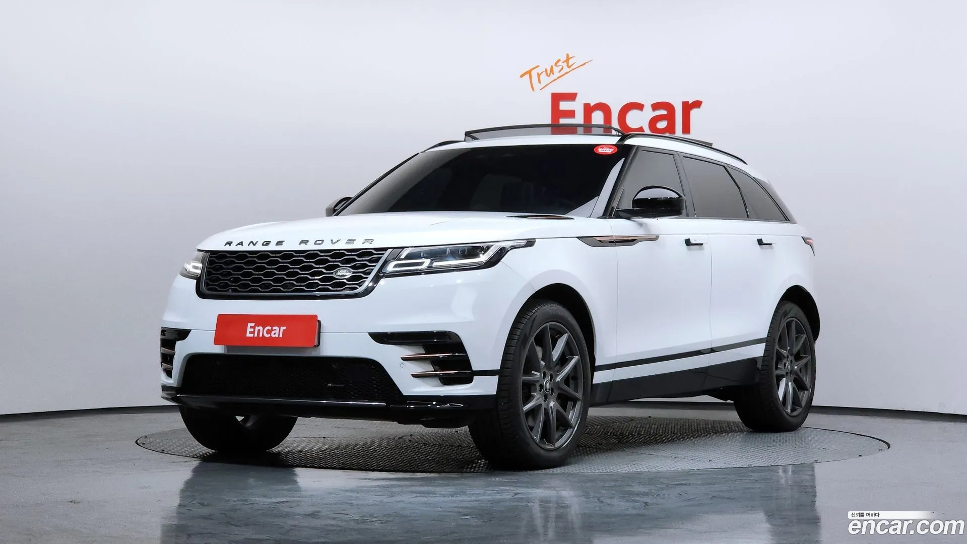 Land Rover Range Rover Velar 2022 — фото 4