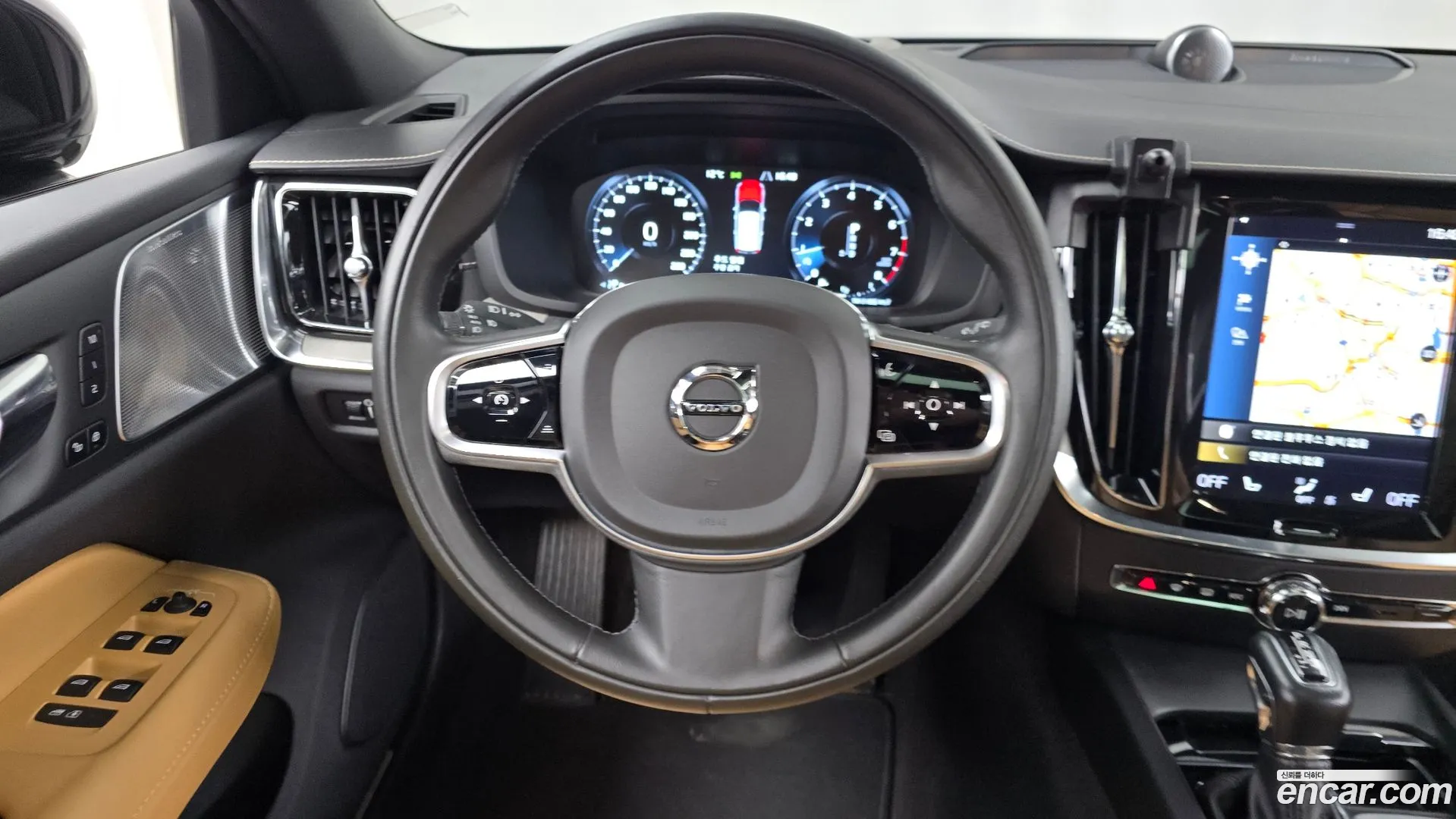Volvo V60 Cross Country 2020 — фото 1