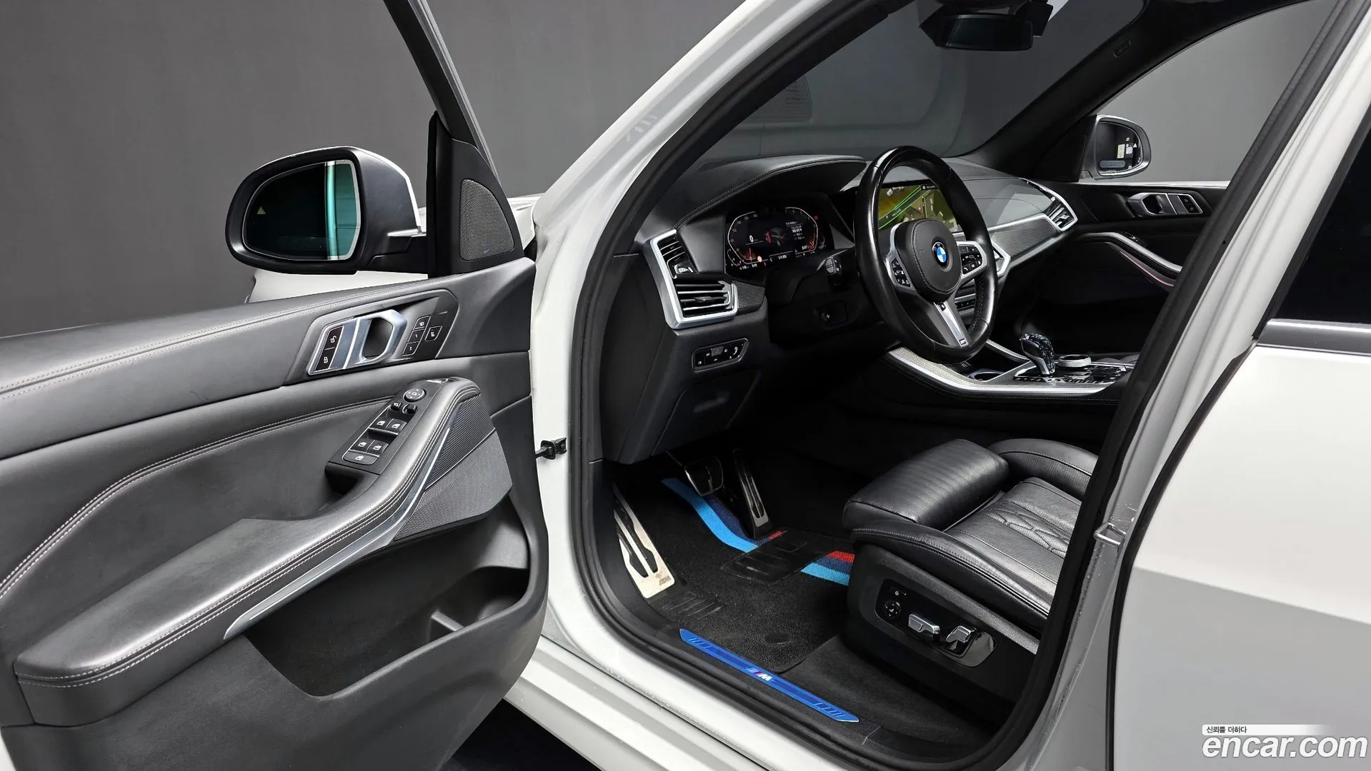 BMW X5 2022 — фото 1