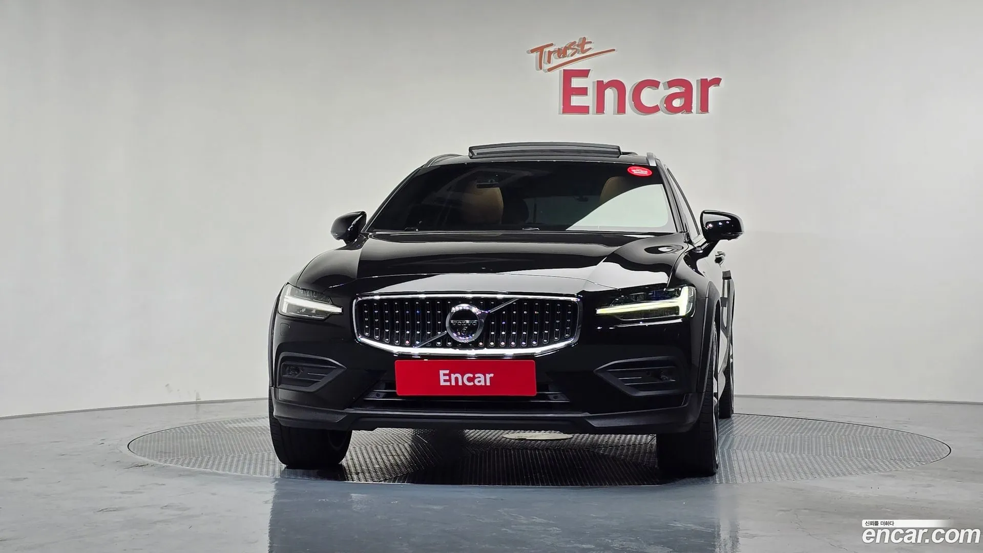 Volvo V60 Cross Country 2020 — фото 2
