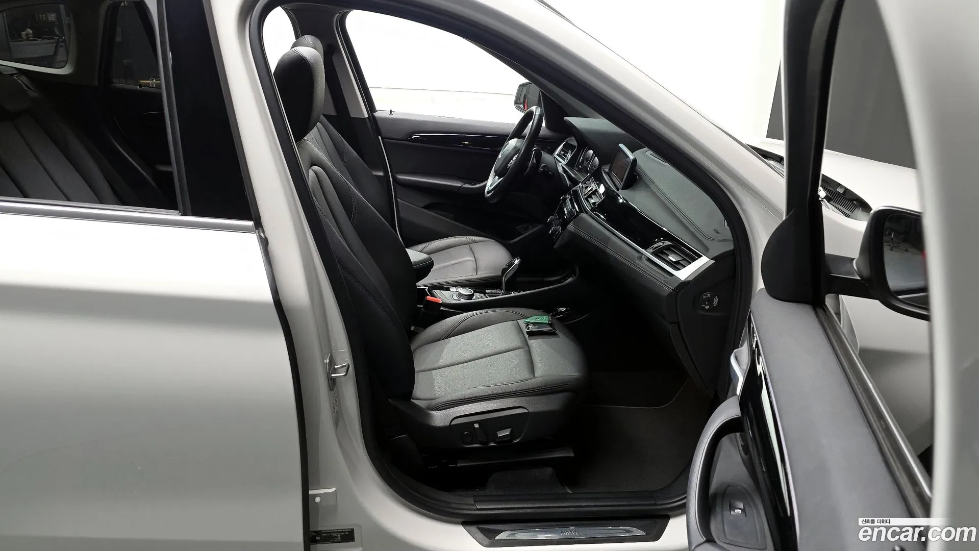BMW X1 2022 — фото 1