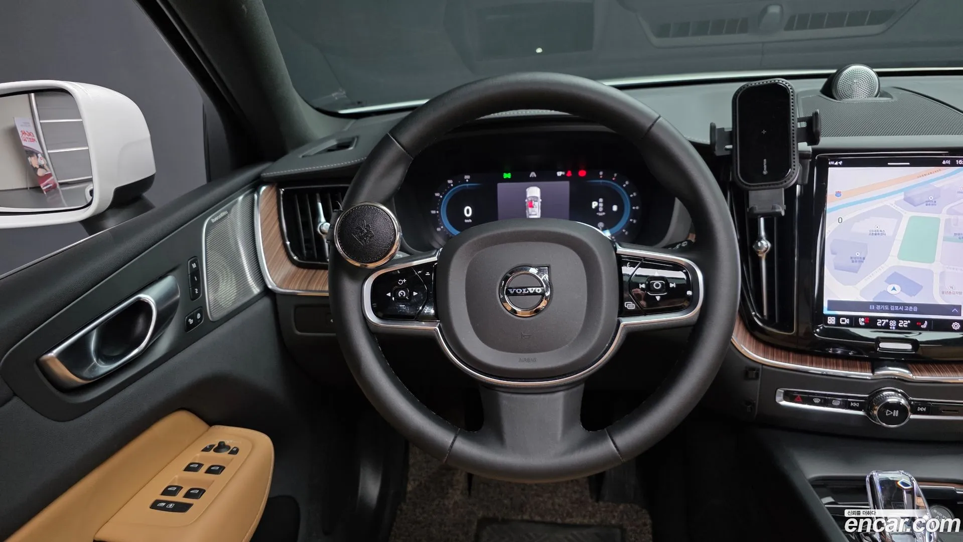 Volvo XC60 2023 — фото 2