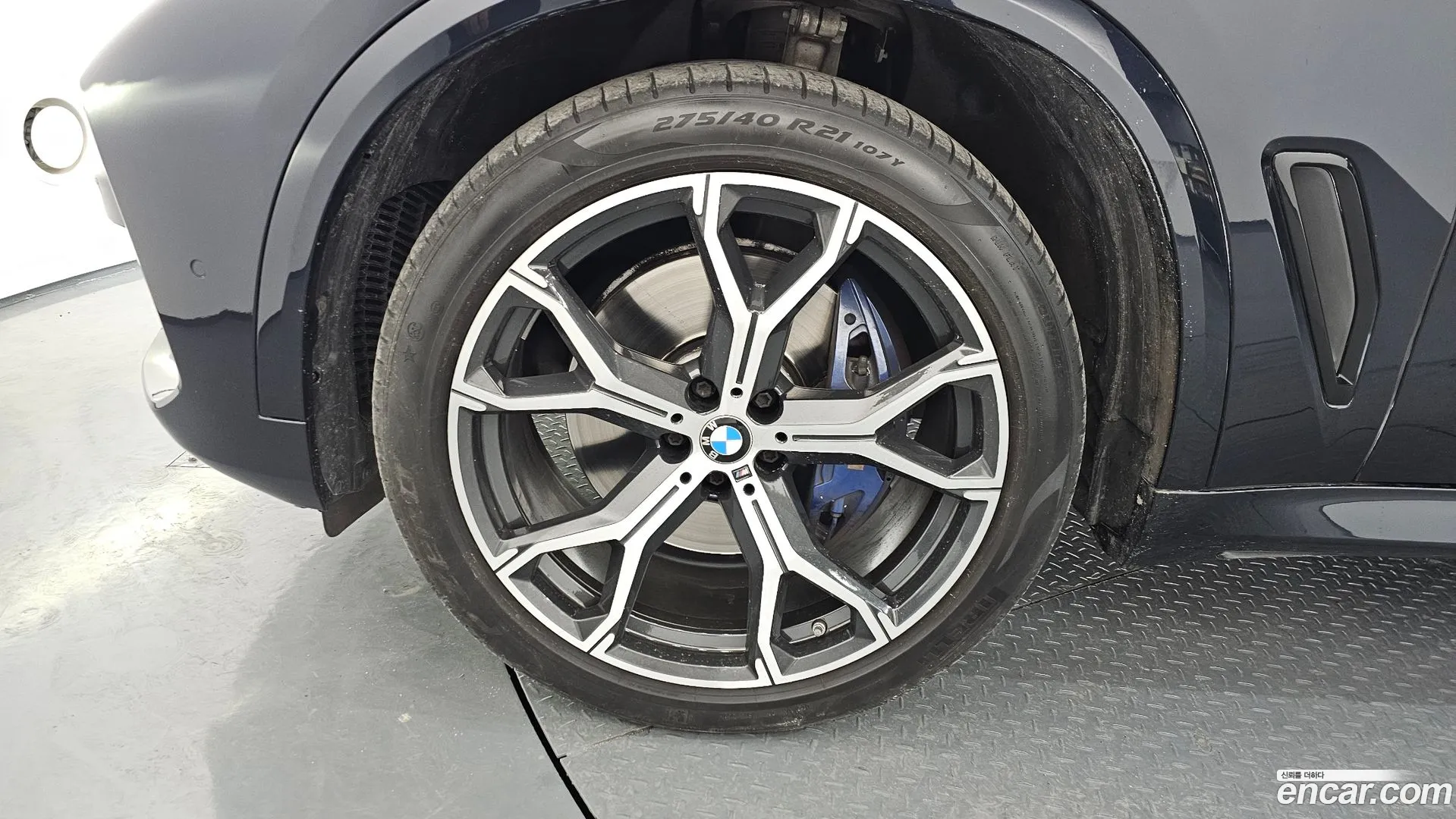 BMW X5 2021 — фото 1