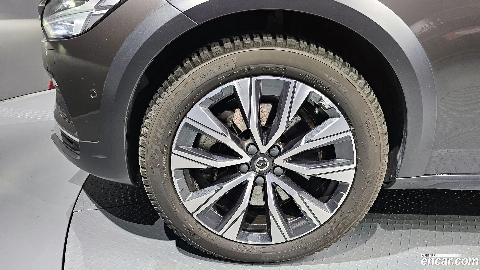Volvo V90 Cross Country 2021 — фото 5