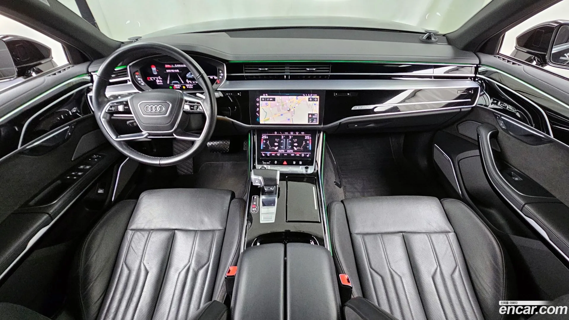 Audi A8 2021 — фото 2