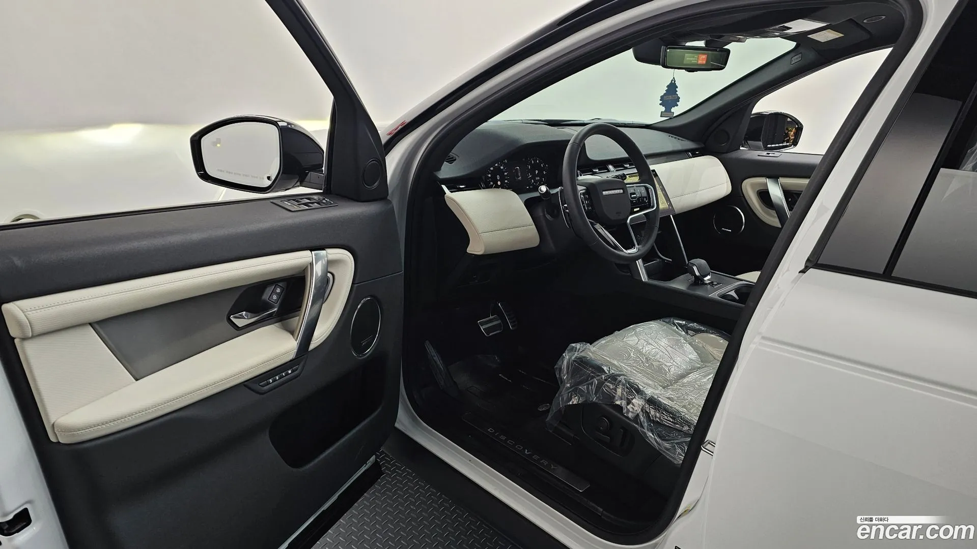 Land Rover Discovery Sport 2024 — фото 3