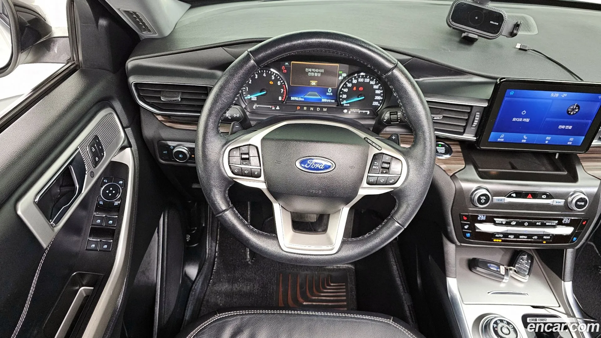 Ford Explorer 2020 — фото 2