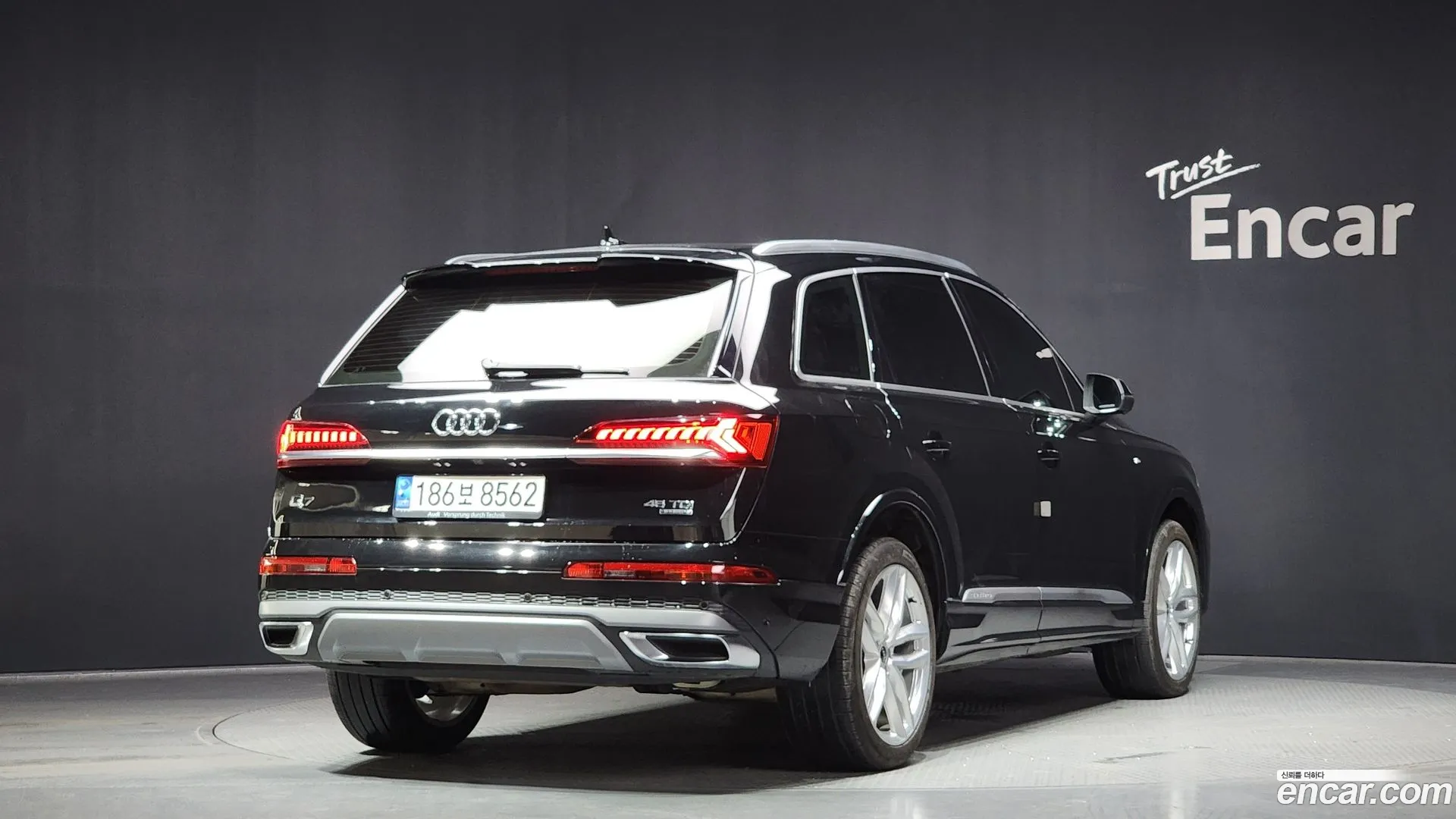 Audi Q7 2023 — фото 4