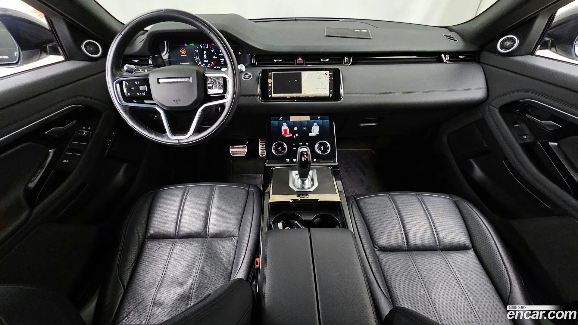 Land Rover Range Rover Evoque 2021 — фото 1