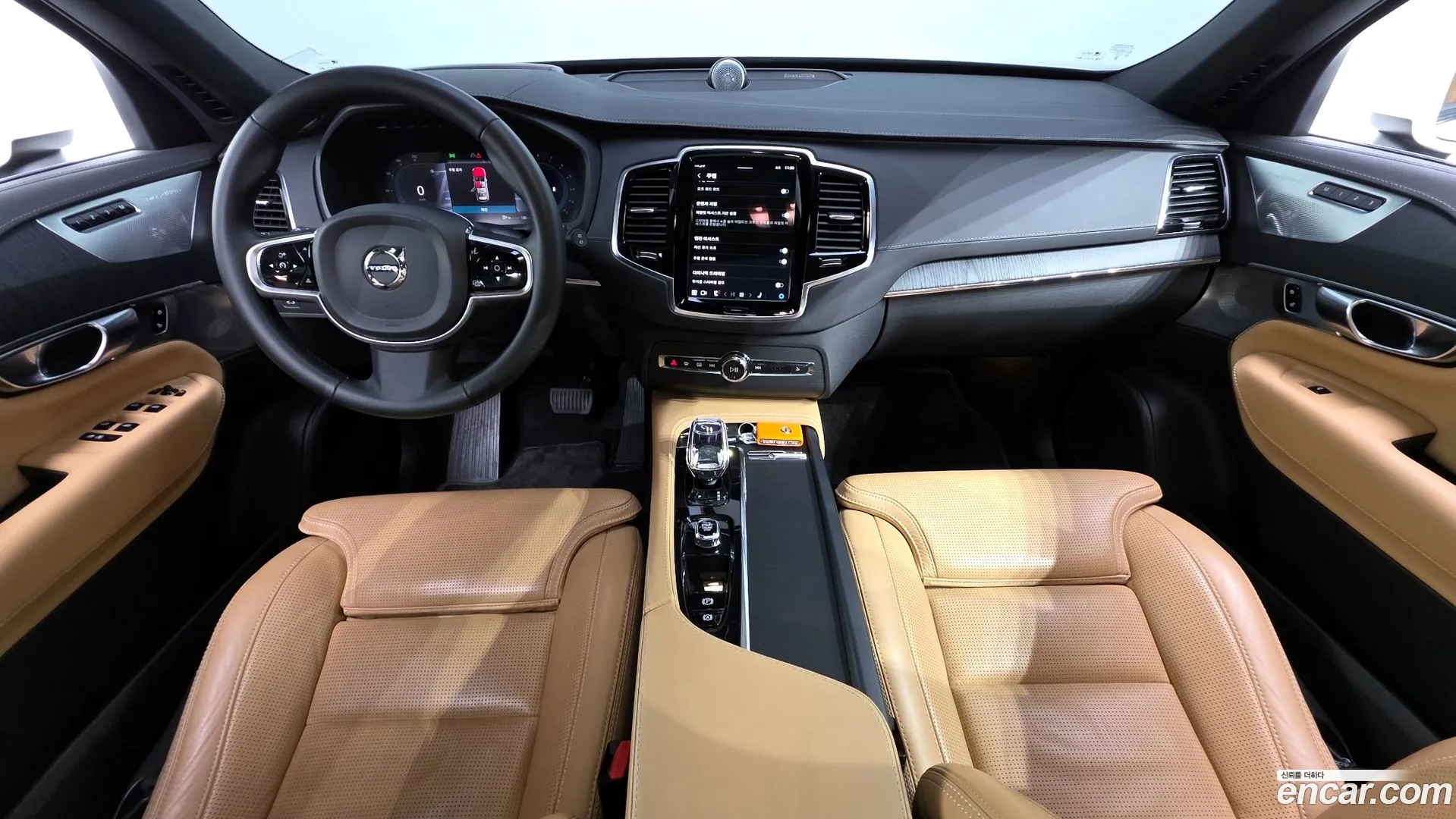 Volvo XC90 2022 — фото 3