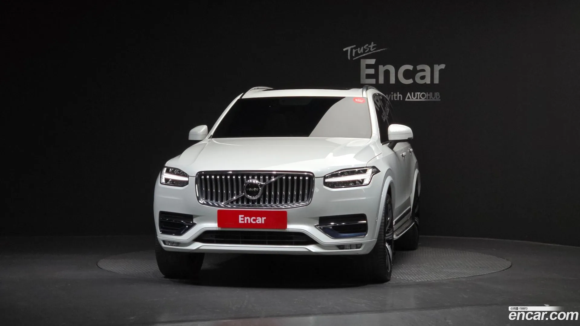Volvo XC90 2022 — фото 1