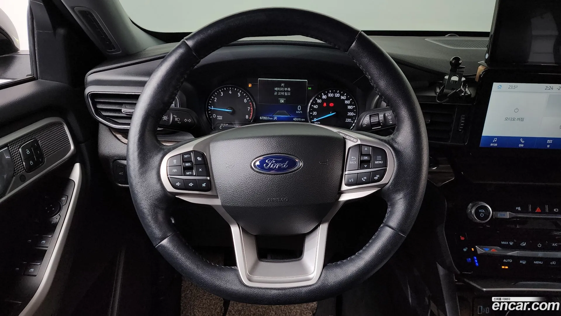 Ford Explorer 2022 — фото 4