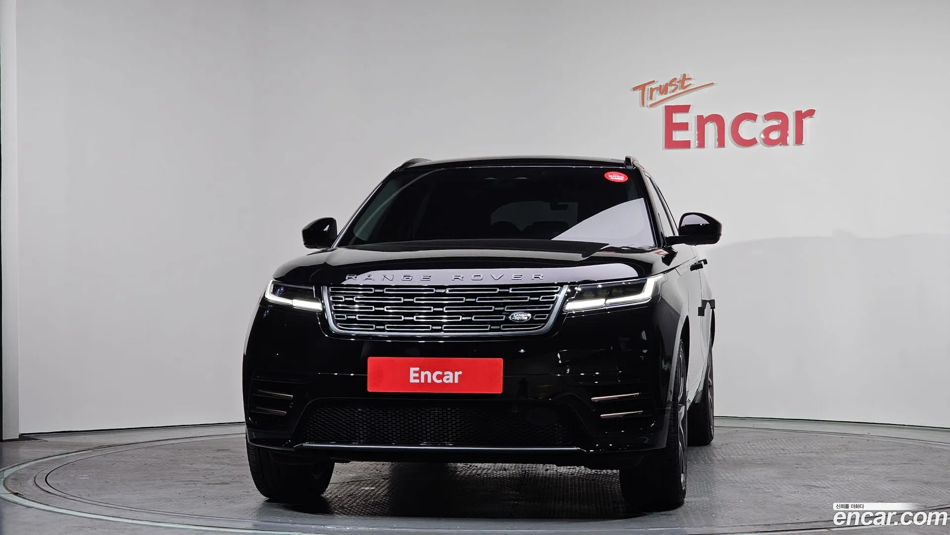 Land Rover Range Rover Velar 2024 — фото 5