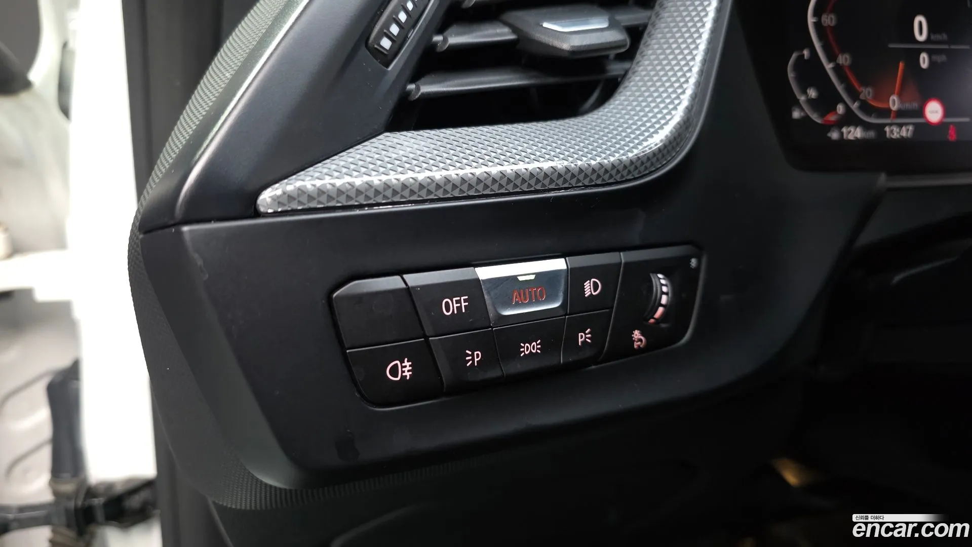 BMW 120i 2021 — фото 2