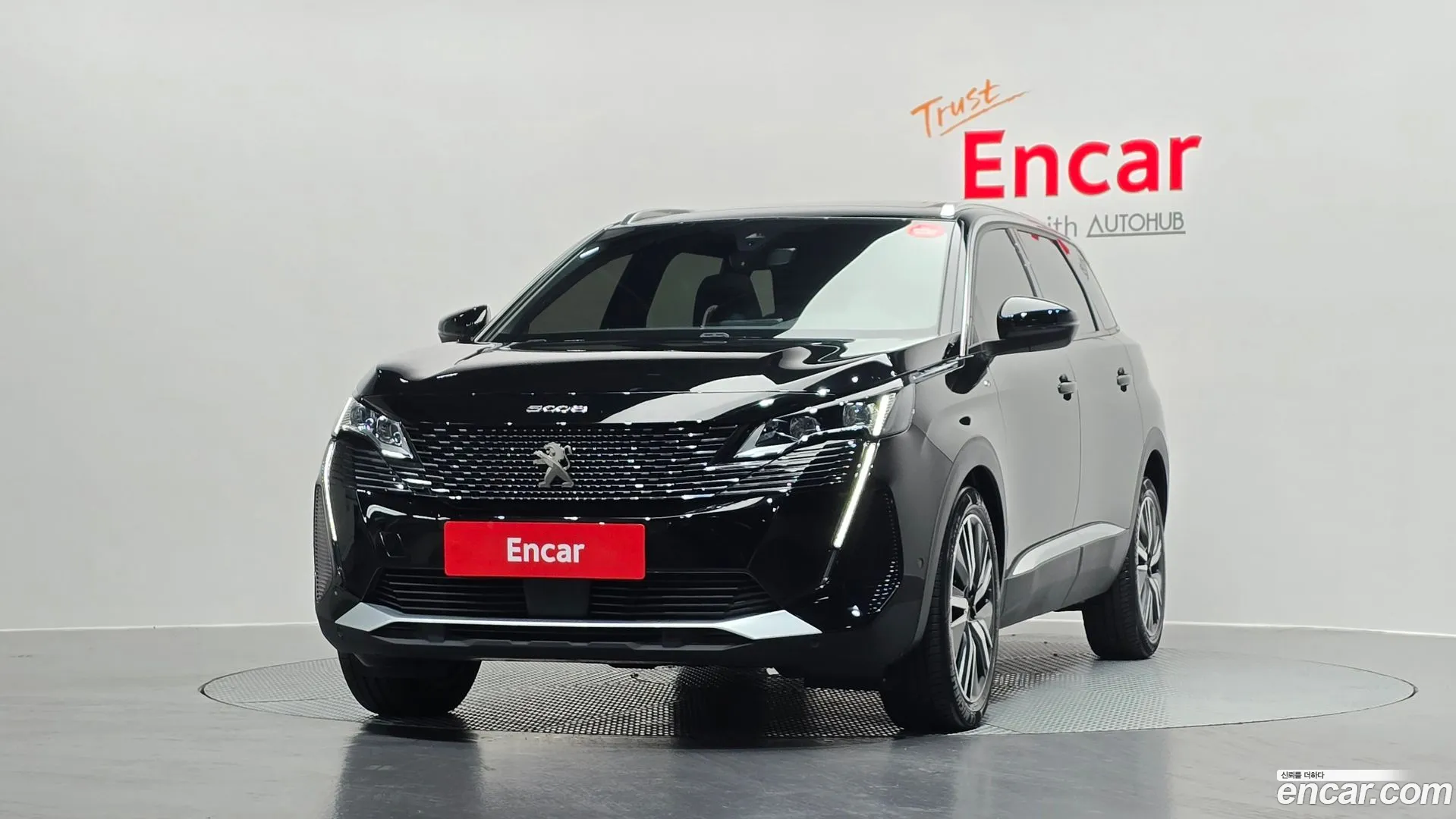Peugeot 5008 2024 — фото 1