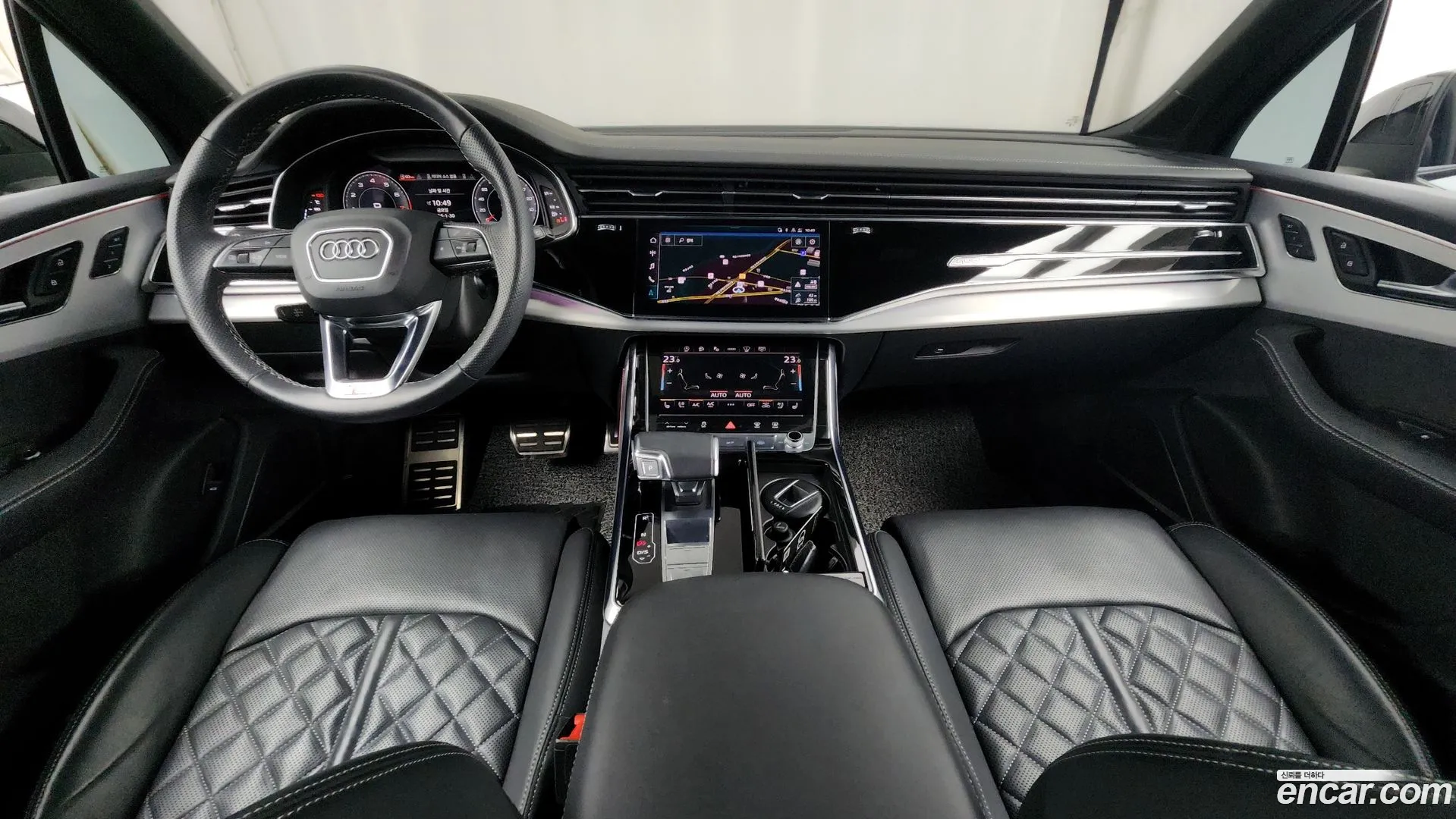 Audi Q7 2023 — фото 1