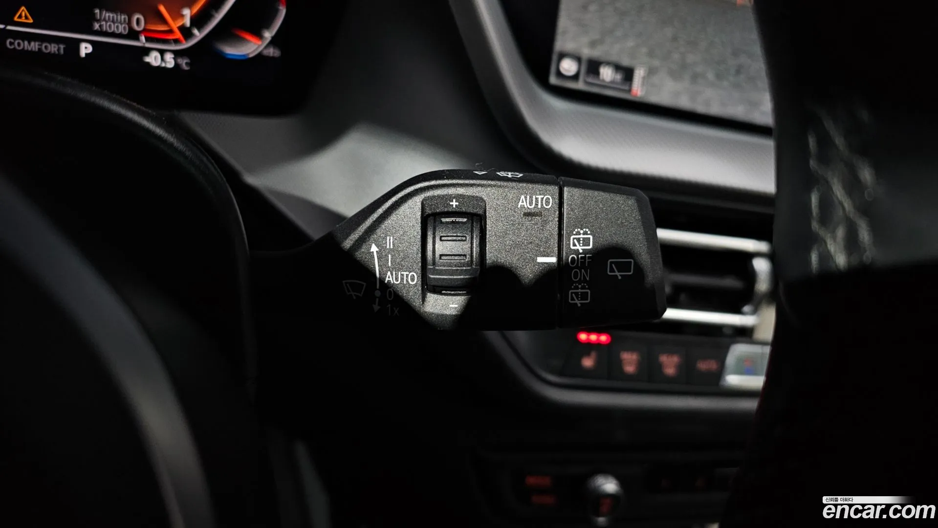 BMW 120i 2022 — фото 3