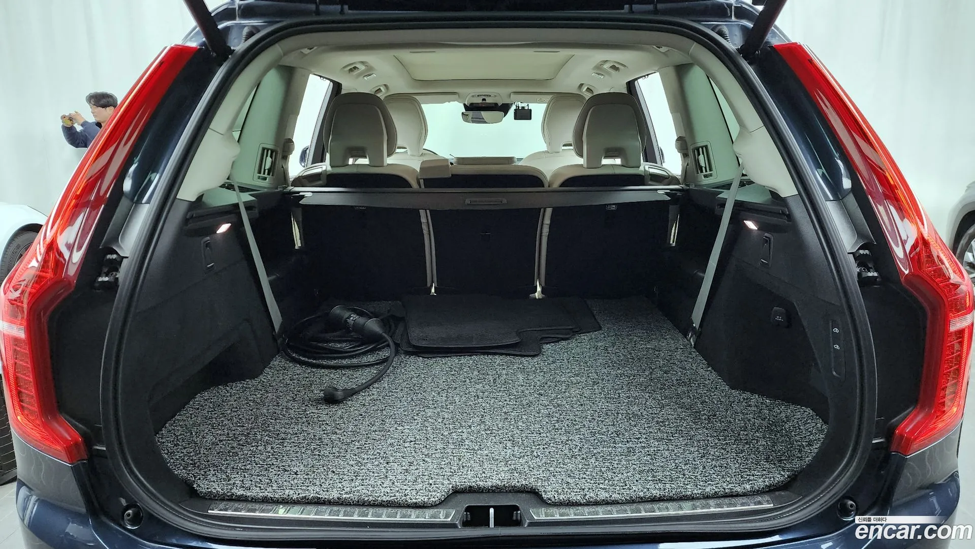 Volvo XC90 2022 — фото 4