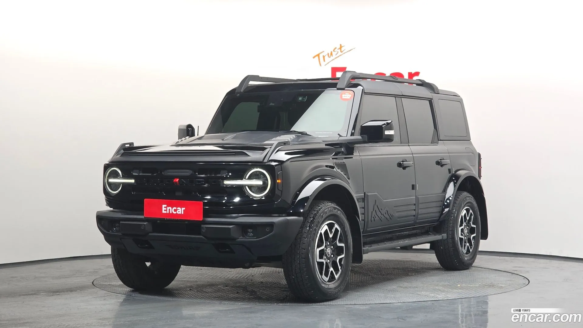 Ford Bronco 2022 — фото 1