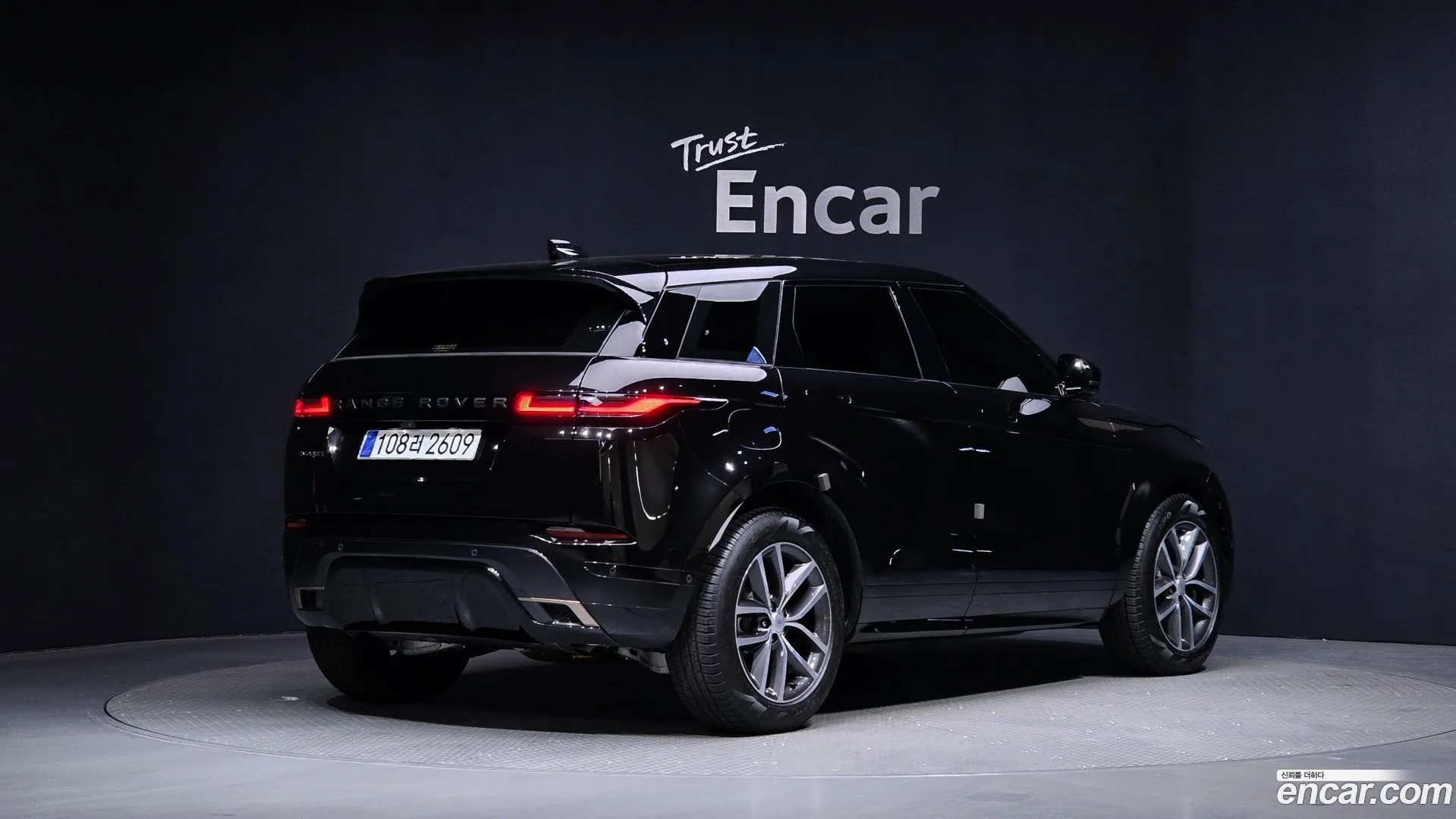 Land Rover Range Rover Evoque 2025 — фото 4