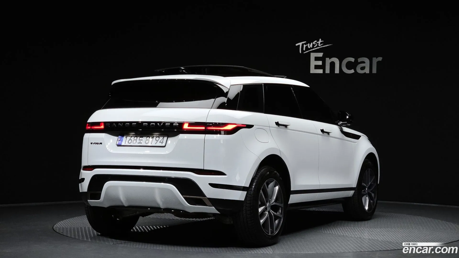 Land Rover Range Rover Evoque 2024 — фото 2