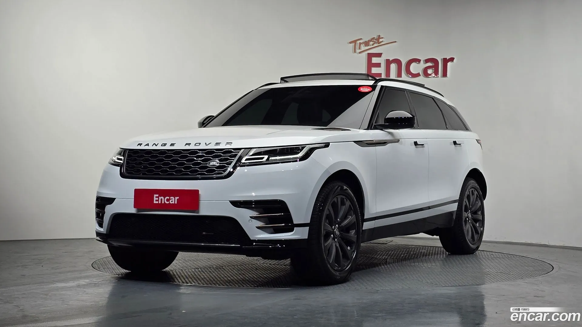 Land Rover Range Rover Velar 2022 — фото 3