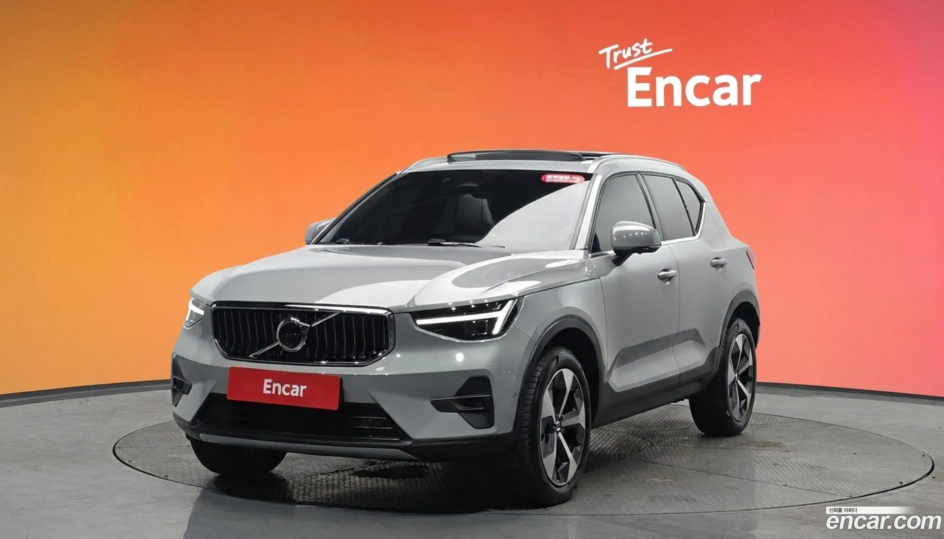 Volvo XC40 2024 — фото 4