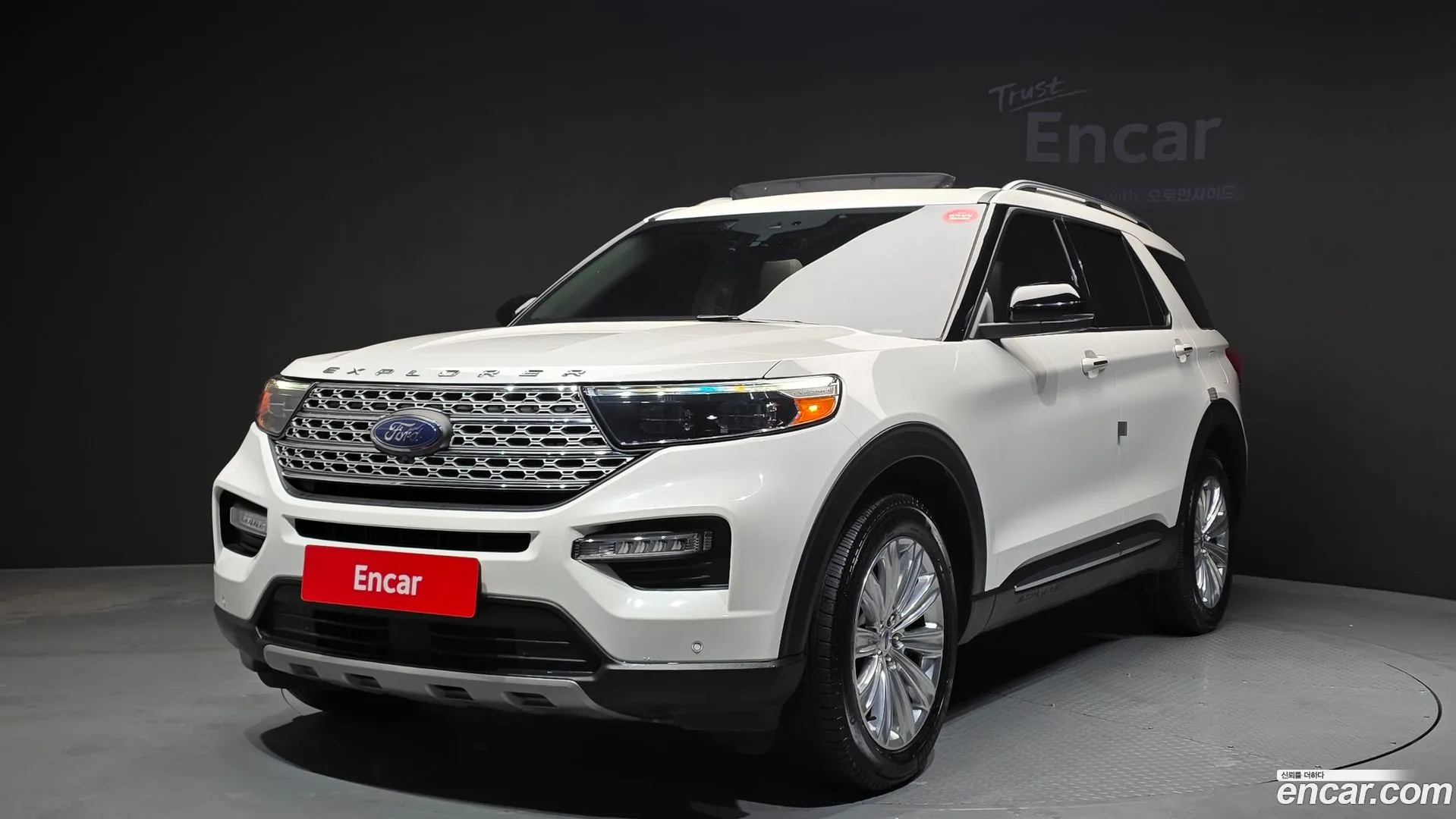 Ford Explorer 2022 — фото 2