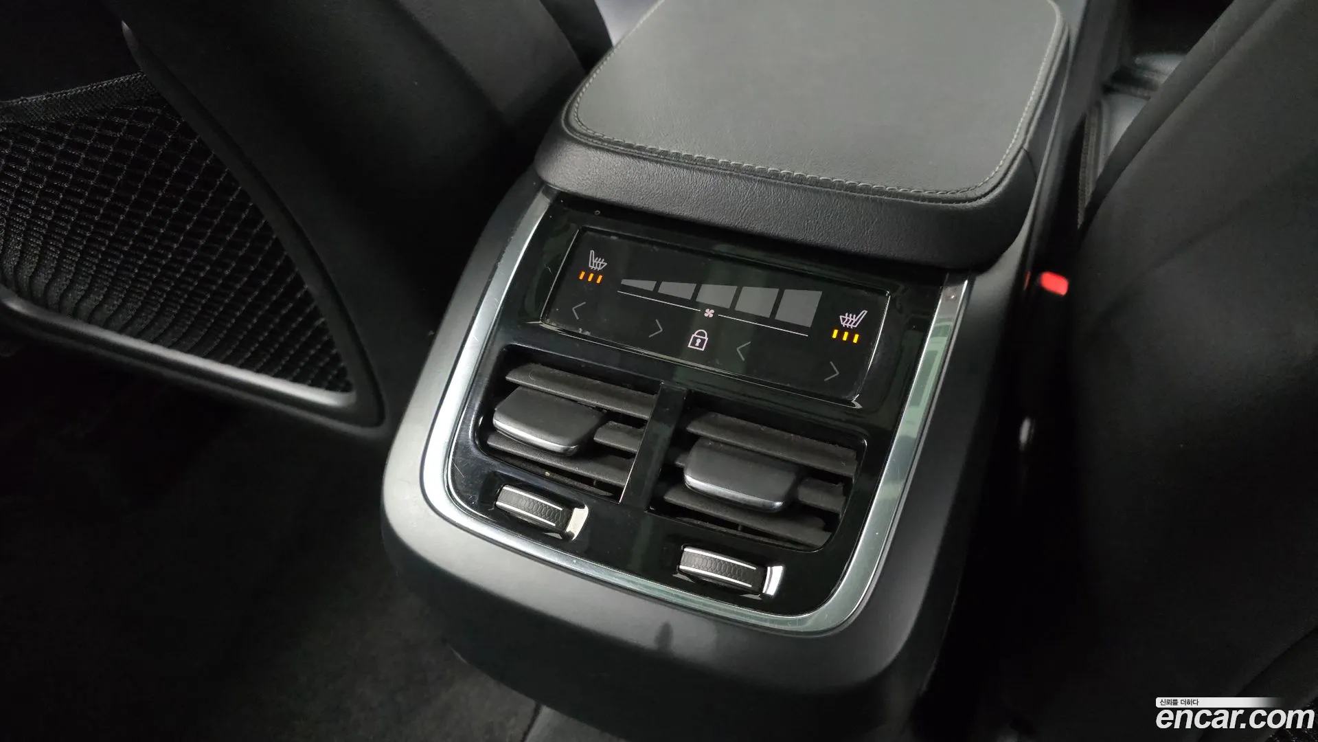 Volvo XC90 2022 — фото 2
