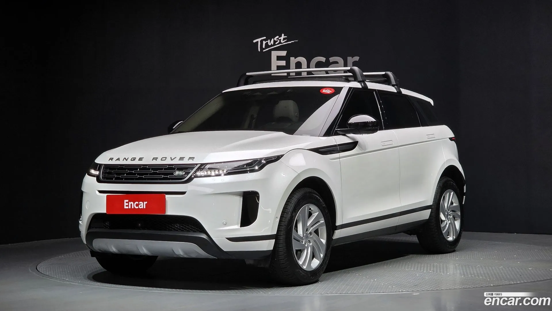 Land Rover Range Rover Evoque 2024 — фото 5