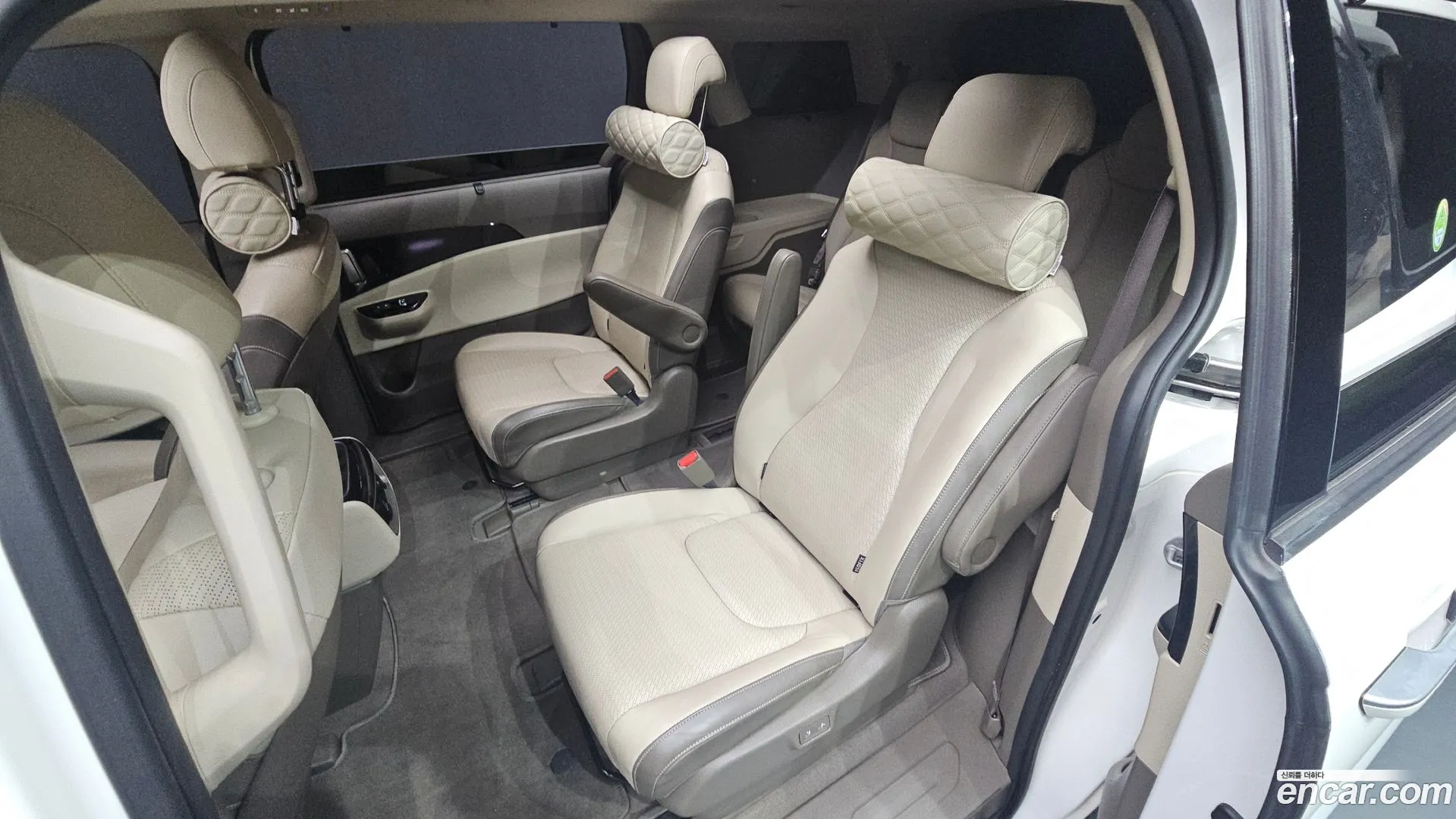 Kia Carnival 2022 — фото 4