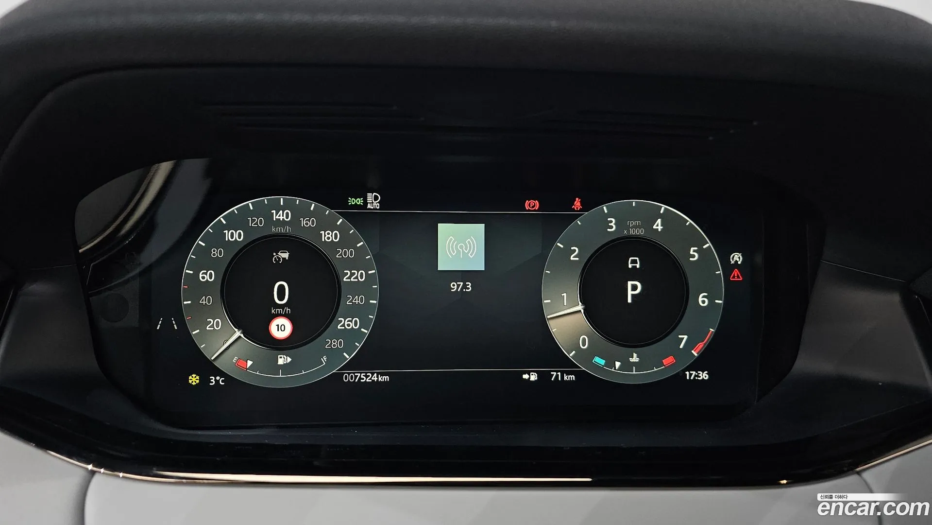 Land Rover Range Rover Evoque 2025 — фото 1