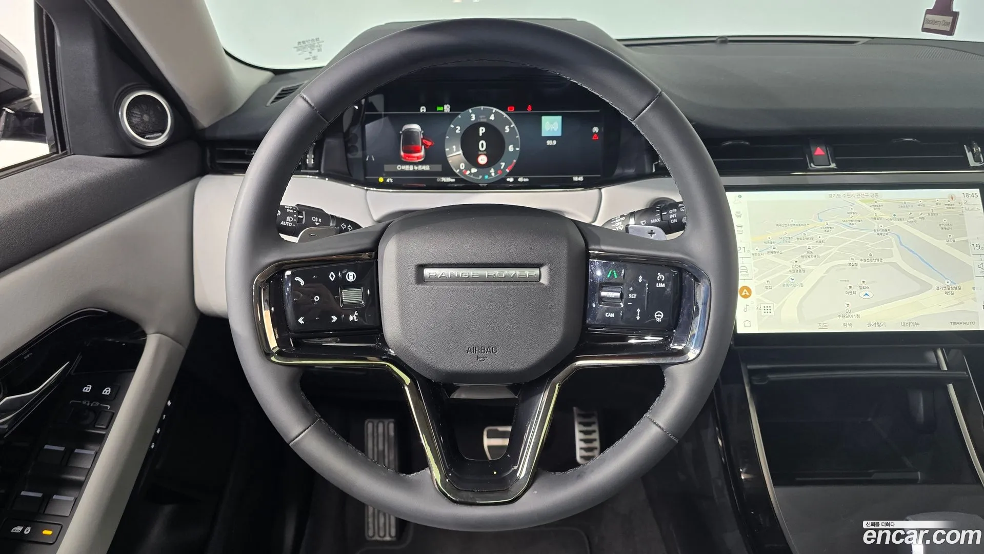Land Rover Range Rover Evoque 2025 — фото 2