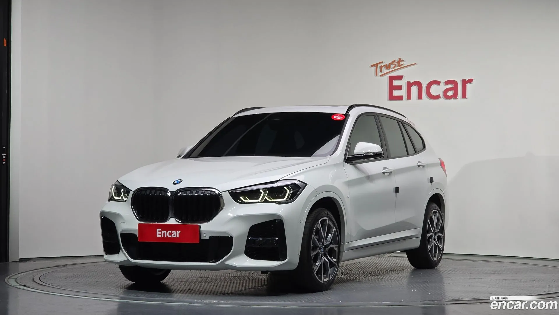 BMW X1 2022 — фото 1