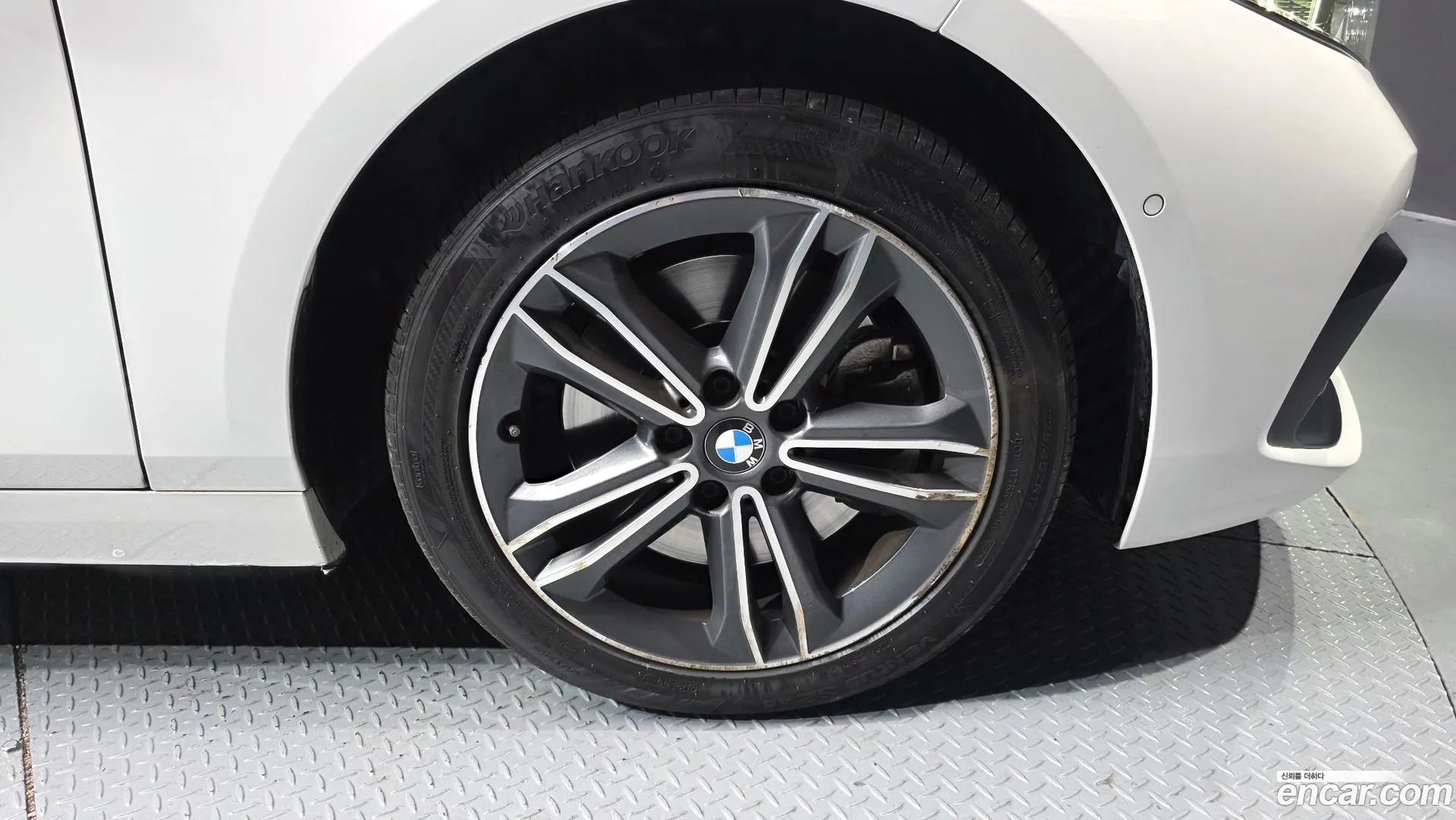 BMW 120i 2021 — фото 4