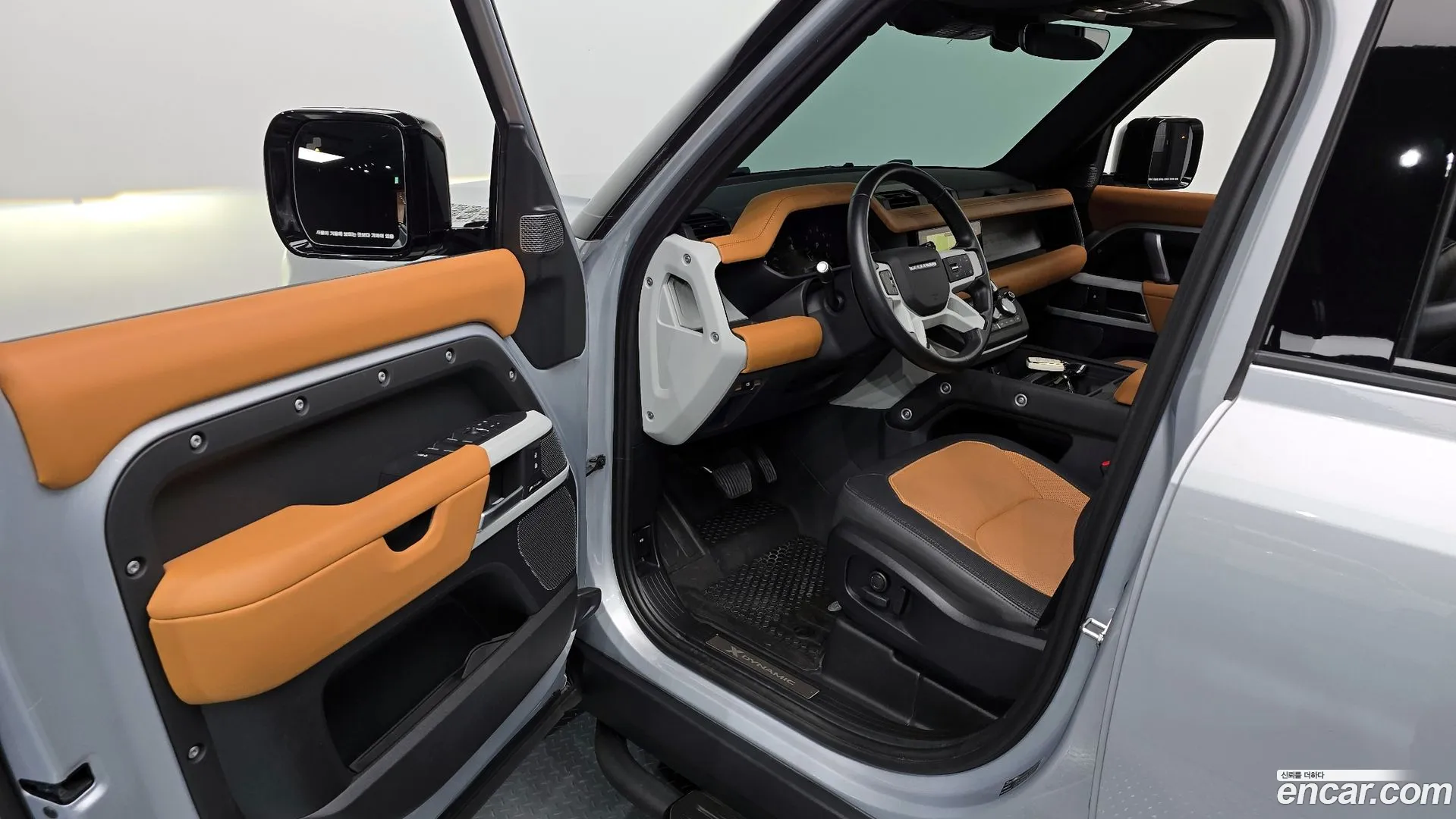 Land Rover Defender 2024 — фото 1