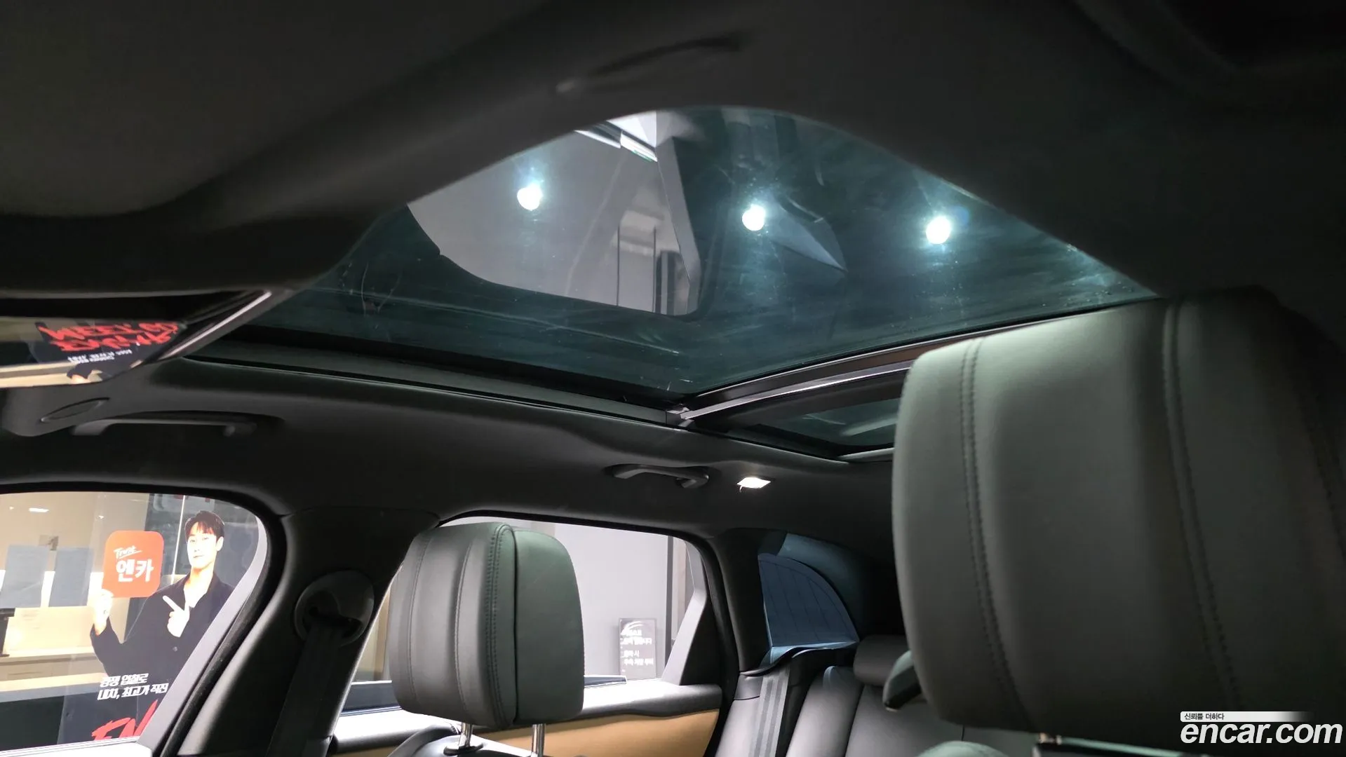 Land Rover Range Rover Velar 2024 — фото 1