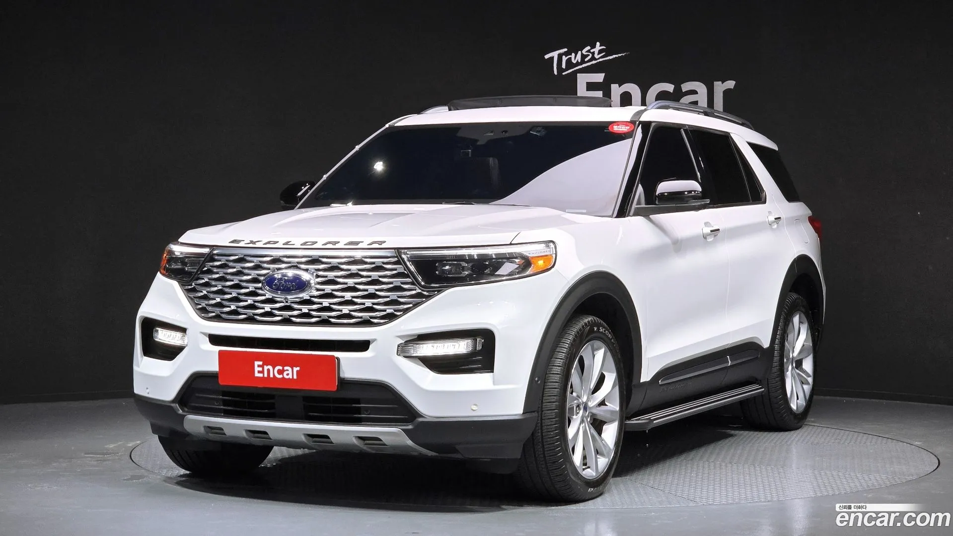 Ford Explorer 2023 — фото 4