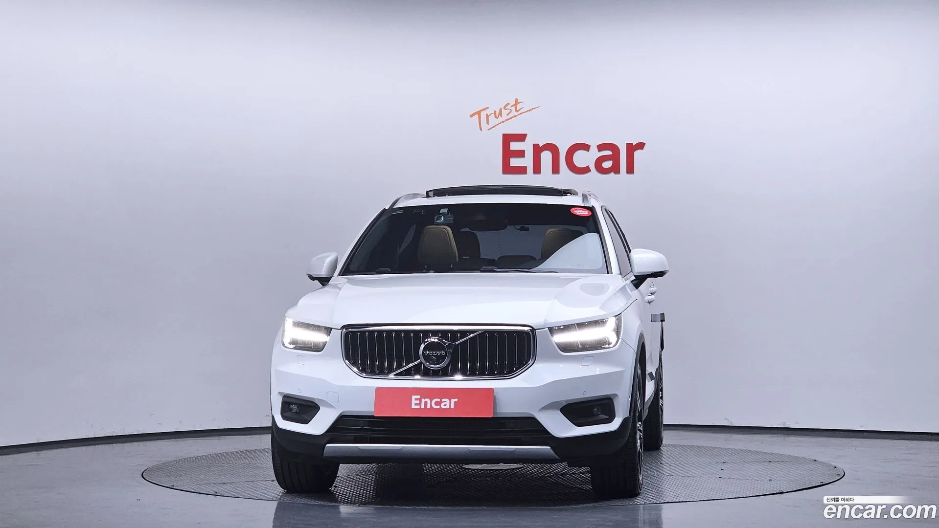 Volvo XC40 2020 — фото 2
